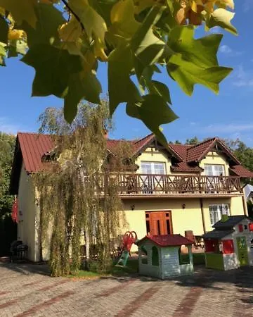 Pod Kasztanami Jantar