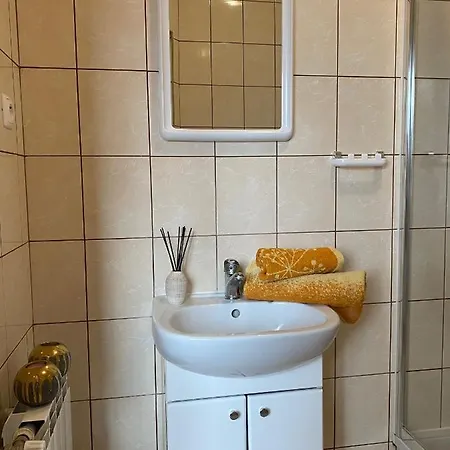 Pod Kasztanami *